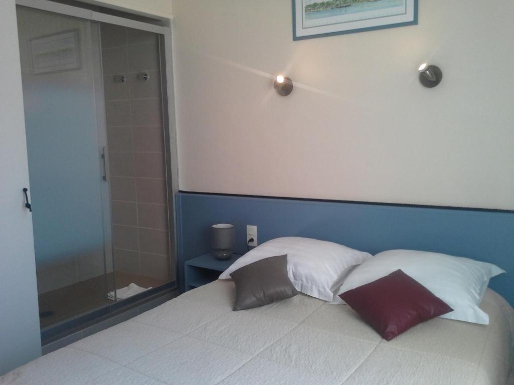 Hotel Kan Avel Saint-Lunaire Bagian luar foto